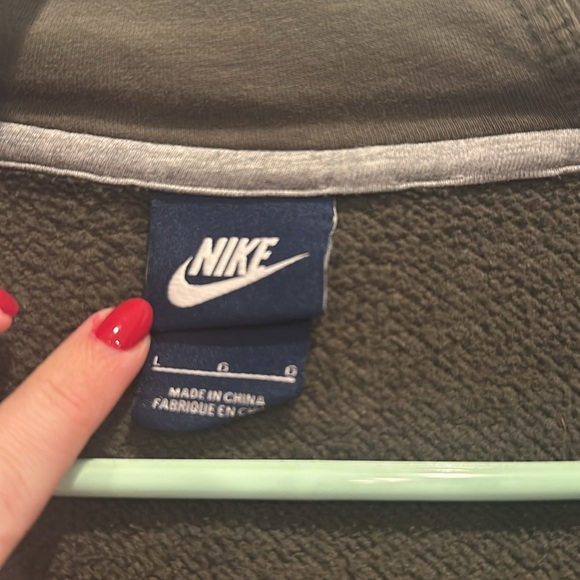 Nike zip up hoodie - Picture 3 of 4